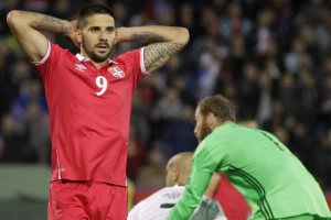 Ponuda za Mitra postoji, Benitez prokomentarisao poruku Srbina!