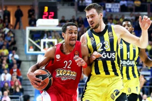 Gudurić "zapalio mrežicu" - Srbin najbolji trojkaš turskog Ol Stara!