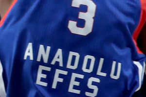 Efes rešen da napadne vrh Evrope, stiže i veliko pojačanje u reketu!