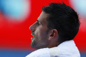 Sjajne vesti - Nole u hladovini u trećem kolu