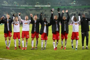 Bundesliga - "Bikovi" pobesneli i razmontirali Nirnberg!