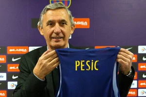 Pao dogovor - Pešić ostaje u Barseloni!
