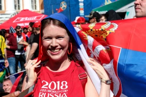 Ruski političar svim srcem uz Srbiju! Fantastični snimci pred utakmicu!