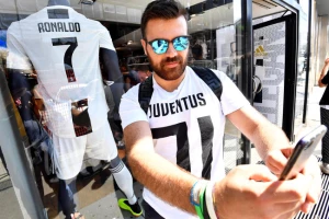 Ronaldo pomera granice - Ova slika je ispisala istoriju!
