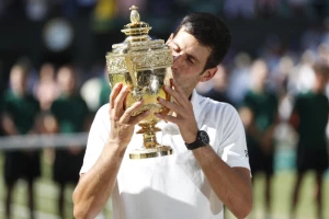 Bivši šampion Vimbldona: "Od Novaka sve zavisi, prestići će Federera!"