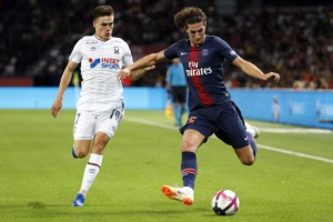 Rabio suzama ne veruje, u Parizu besni na Francuza!