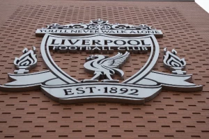 Kontakt u kaznenom prostoru Liverpula? Sudija kaže NE!