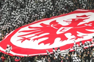 UEFA kaznila Ajntraht