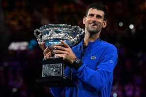 Nole se bacio na zimske sportove