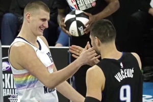 Vučević "školovao" Amere, Jokić digao ruke...