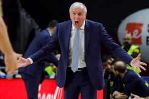 Obradović ima novi problem, NBA klubovi merkaju zvezdu Fenera!