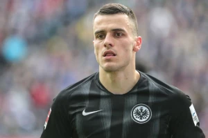 Neverovatni Kostić nastavlja seriju golova!