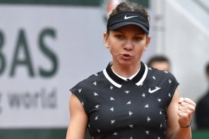 Pravi sumrak favoritkinja, ispala i Halep!