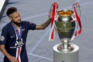 Niko kao Nejmar - Mesi i Ronaldo ni blizu!