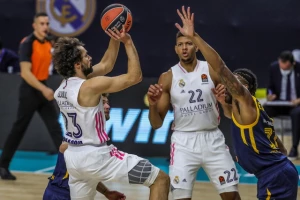 Real prvi polufinalista Endesa lige