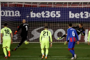 Uzalud Dmitrovićev gol, Suarez režirao preokret!