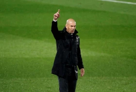 Bum - Zidan rekao "DA" Arapima ako kupe "njegov" klub!