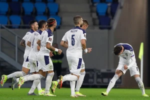 Fiorentina traži zamenu, Vlahović završio kao tema razgovora sa UEFA! Šta sledi?