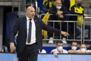 Fener izgubio domaći teren, Darušafaka ima sve u svojim rukama!