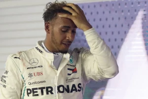 Hamilton na kolenima posle pobede: ''Potrošen sam!''