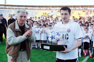 Ilić sustigao Mocu, napada Bobeka
