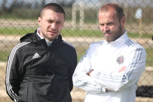 ''Hladan tuš'' za ''Grobare'', Partizan nema para za ''superstara''!