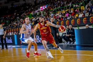 Špancima večeras nije bila potrebna pomoć sudija, "crvena furija" ide na Evrobasket!