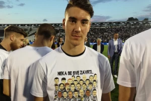 Vlahović se vraća u život, pogodio protiv Milana!
