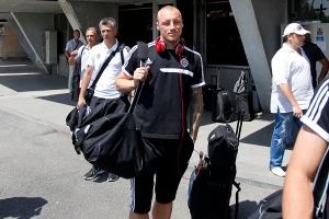 Grubor u Švajcarskoj, Ivanov "pakuje kofere"