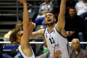 Bivši košarkaš Partizana debitovao za MZT, nije pomoglo...