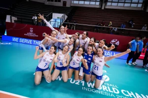 U16 - Odbojkašice 14. na svetu
