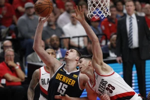Jokić rasturio Portland, stao uz rame Lebronu i Oladžuvonu!