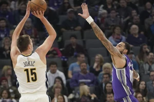Jokić "odledio" Denver sa -25, pogodio najvažniji šut na meču!
