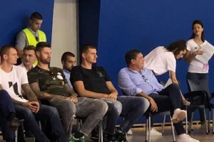 Nikola Jokić bodri Megu protiv Partizana! Dobio je i prelep poklon koji budi emocije!