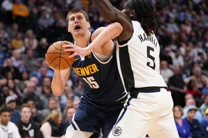 Jokić srušio favorita za prsten, Guduriću mrvice u petoj vezanoj pobedi Memfisa!