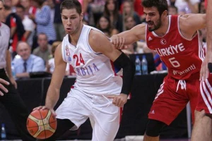 Ko će pre do Stefana Jovića - Zvezda, Partizan, ili...?