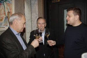 Partizanov kalendar je umetničko delo? Vučelić: ''Bez ovog kalendara nećete moći da se snađete...''