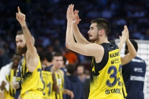 Fener 8 od 8, fantastični Kalinić!