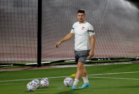 Ne ide, pa ne ide - Pioli "sklonio" Jovića!