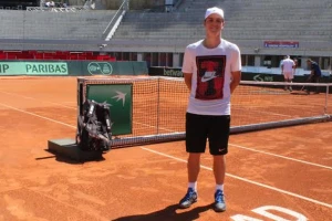 Kecmanović u polufinalu juniorskog Rolan Garosa