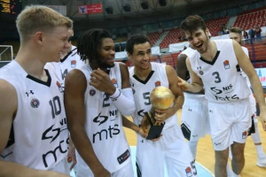 Ognjen Jaramaz sa peharom u rukama ima poruku za ''grobare''!