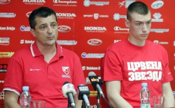 kkcrvenazvezda.rs