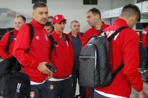 Poluvreme - Srbija igrala očajno, ali ne gubimo! Ko to "igra za Gruziju"?
