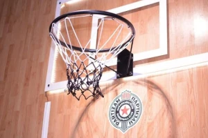 Partizan "merka" krilnog centra iz NBA!