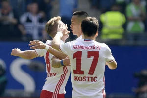 Kostić pogodio, da li je kasno?