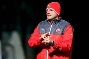 Zvezda - Lalatović ne beži od odgovornosti!