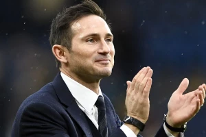 Lampard prodaje trojicu?