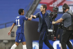 Lampard kupuje i u defanzivi, odabran naslednik Kantea?