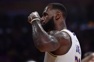 LeBron besan zbog trejda, reagovao i Entoni Dejvis