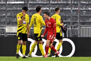 Bundesliga - Atomski fudbal u Minhenu, Haland ne može sam, Levandovski srušio Dortmund!